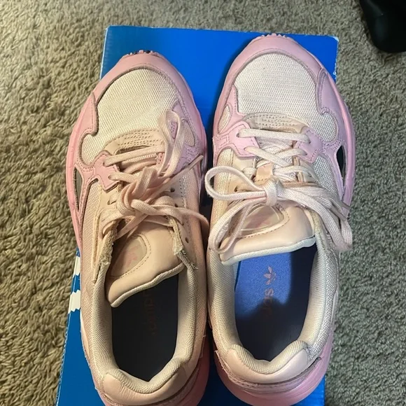 Adidas falcon - Picture 2 of 5